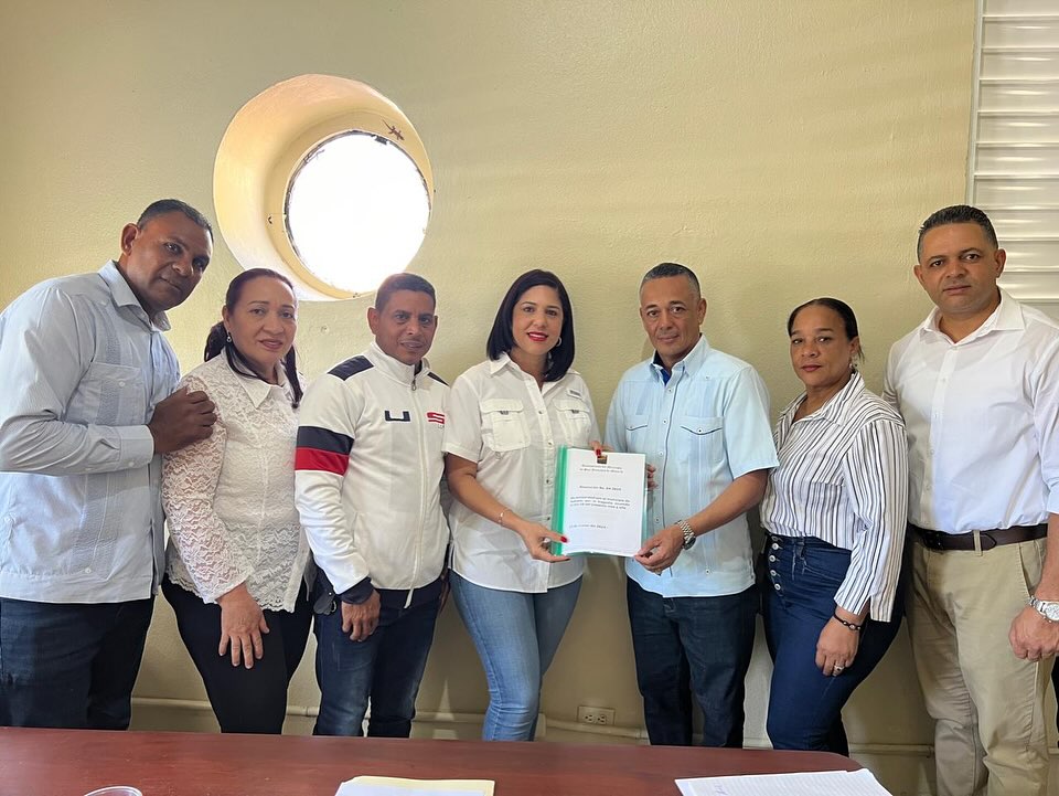 Resolucion Emitida por el Ayuntamiento del Municipio de San Francisco de Macoris, SOLIDARIDAD con el pueblo de Salcedo