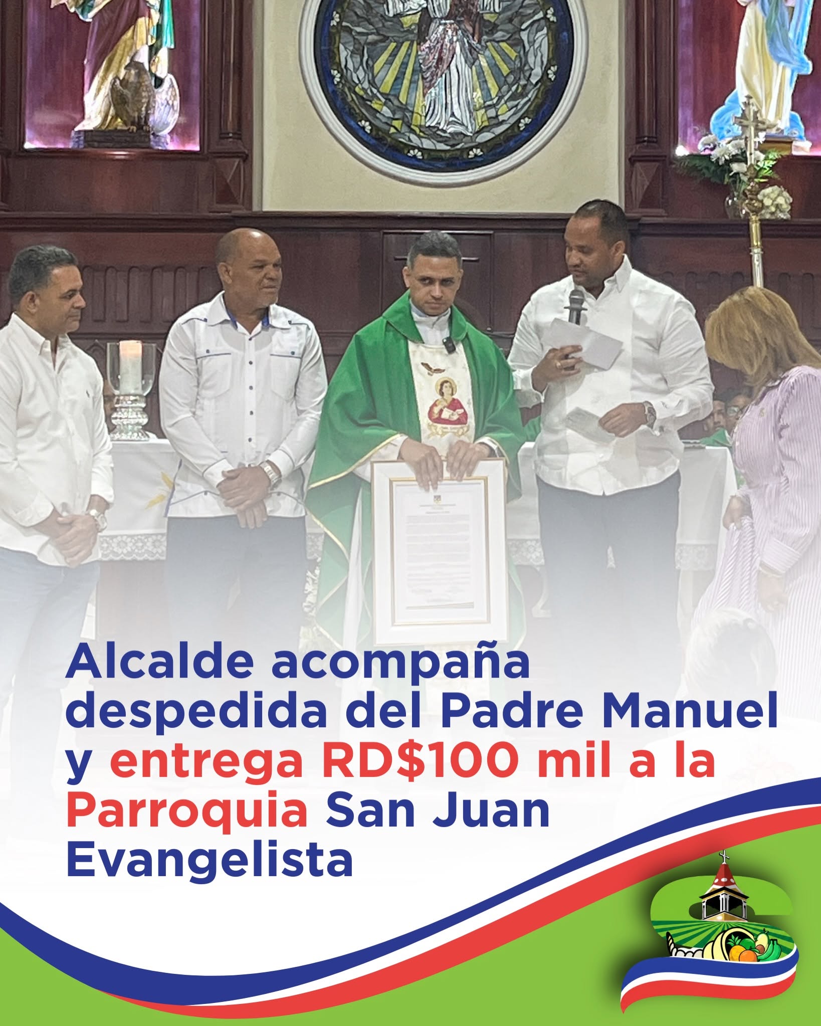Salcedo agradece al Padre Manuel por su entrega y le desea bendiciones en esta nueva etapa.
